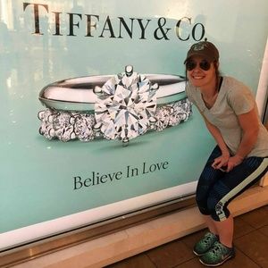 Meet your Posher, Lacey